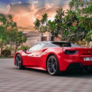 Rent Ferrari Spider 2018