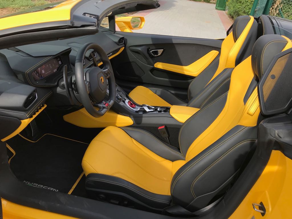 rent Lamborghini Huracan Spider