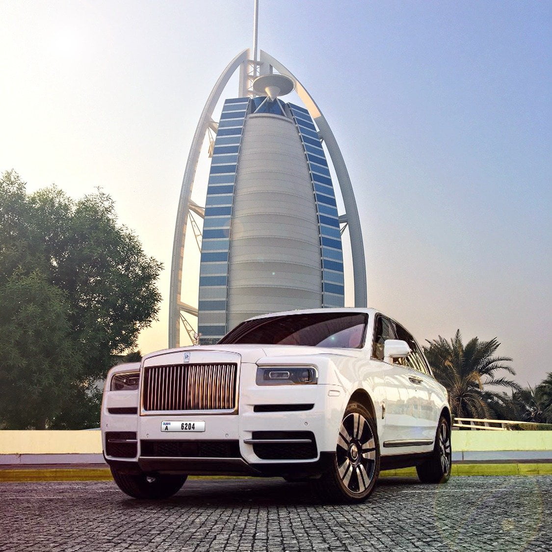 hourly car rental in Dubai